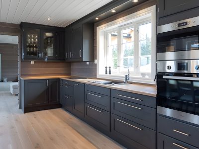 floor-to-ceiling-kitchen-cabinets-portland.jpg Full-height custom kitchen cabinets in Portland home