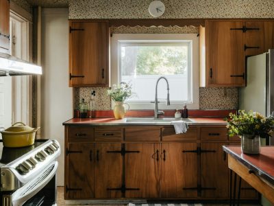 wood-kitchen-cabinets-custom-portland.jpg Portland kitchen remodel with custom wood cabinets and black hardware
