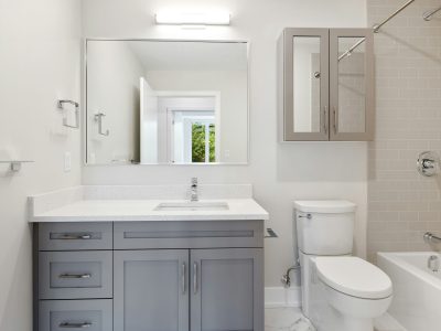 tub-shower-custom-vanity-bathroom-portland.jpg Portland bathroom remodel with shower-tub combo and custom vanity with storage cabinets